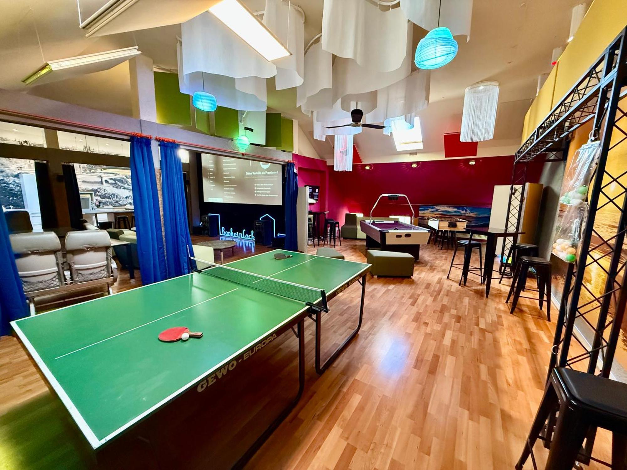 Bookeinfach Bad Ems - Private - Sauna Jacuzzi Whirlpool Swimmingpool Alahna Sup Beachvolleyball Billiards Ping Pong Cinema Theater Music Disco Ball Bbq Und Parkplaetze Luaran gambar
